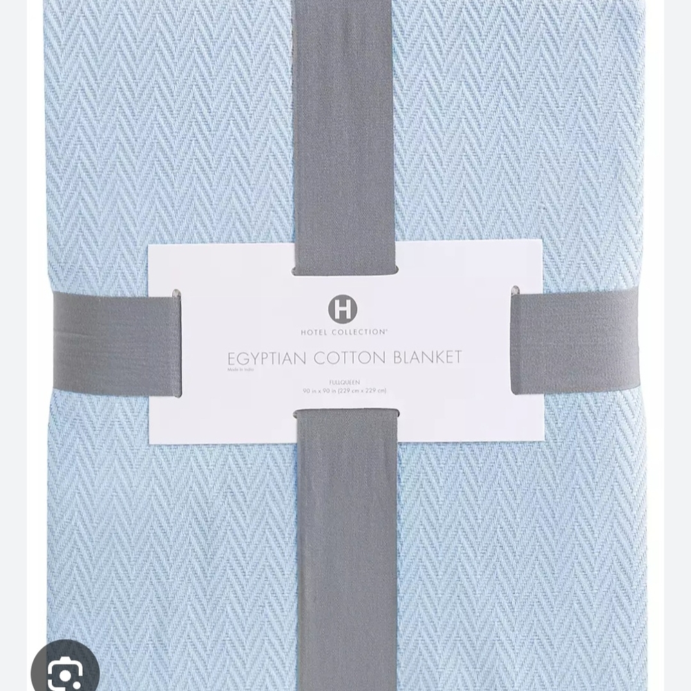 Light Blue Bedding Set - Picture 2 of 4